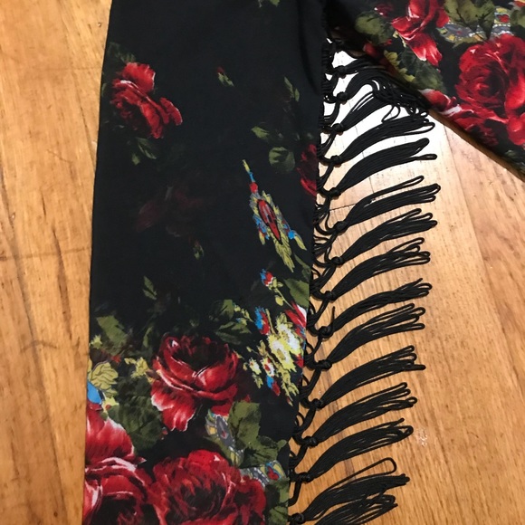 BEAUTIFUL ROSE BLOUSE - Picture 3 of 3